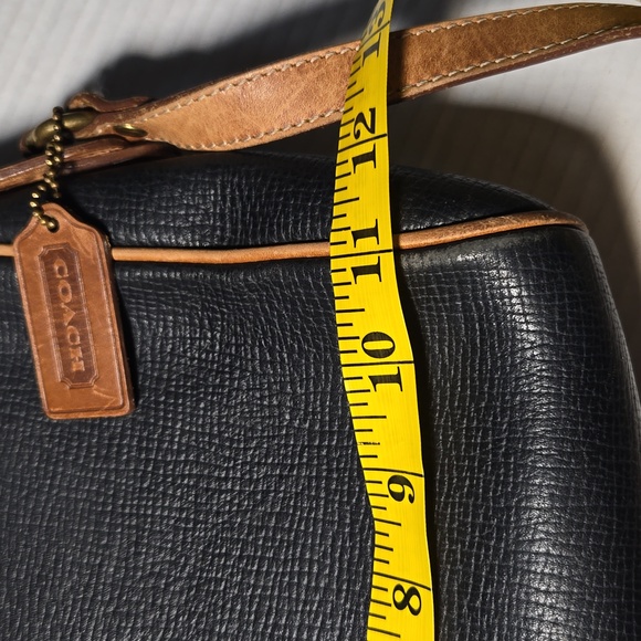 Vintage coach two tone - Picture 12 of 13